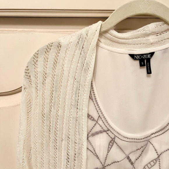 Nic+Zoe Lightweight Open Cardigan and Matching Sleeveless Blouse - Picture 3 of 3